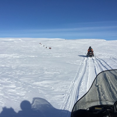 Sneeuwscootertocht bij het Mývatn meer / €155 per persoon