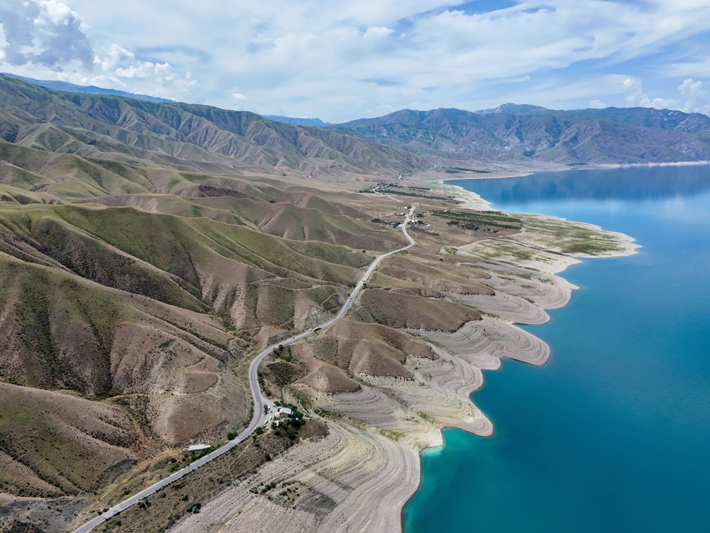 Toktogul lake