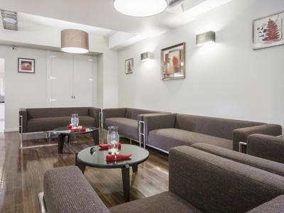 Ascotia Off Queen Hotel