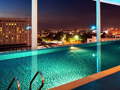 The Straits hotel & suites zwembad