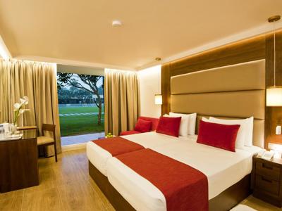 Pegasus Reef Hotel