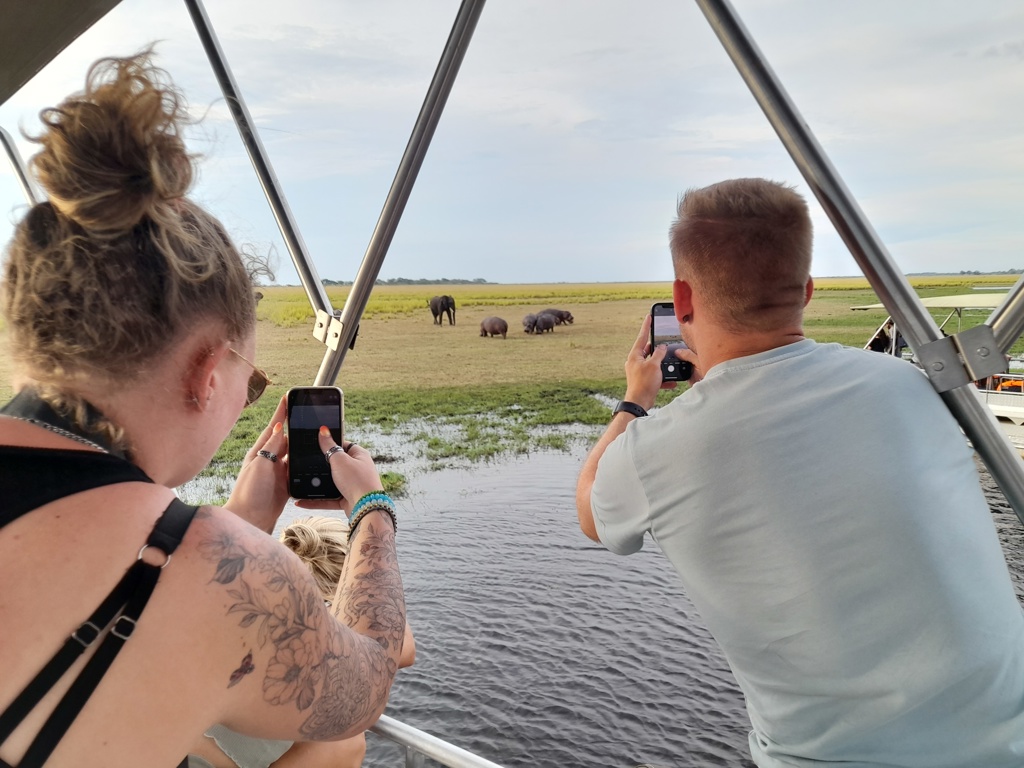 Afrika; Zuidelijk Afrika; 2024; Groepsrondreis; ZUA2401; Chobe boot 6;Maarten.jpg