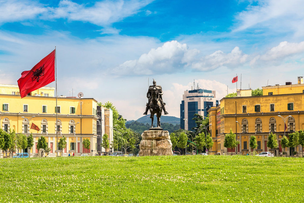 main_shutterstock_527383399_Tirana.jpg