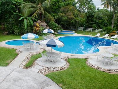 Hotel Nututun zwembad