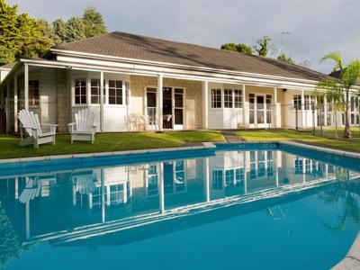 Discovery Settlers Hotel