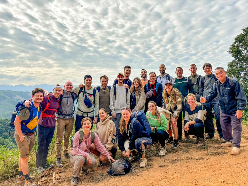 Groepsfoto trekking Noord Laos-2.jpg