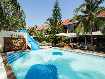 Dolphin Bay Resort
