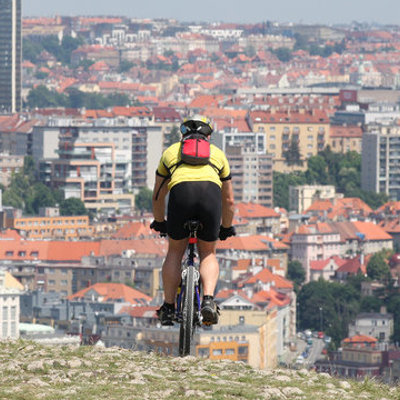 Fietsvakantie Van Praag naar Wenen